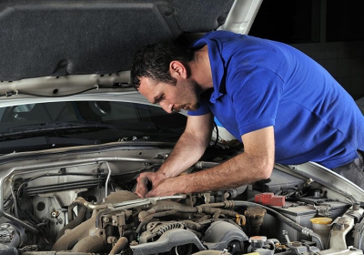 Kinh nghiệm mua xe ô tô cũ: Cách định giá xe ô tô cũ và kiểm tra lỗi