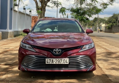 Xe ô tô cũ giảm giá khi tết nguyên đáng sắp tới